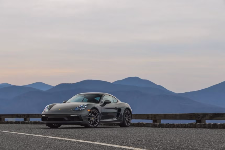 Porsche 718 Cayman: sportovní vůz, který vám nabídne moderní technologie, foto 2 | brand photo