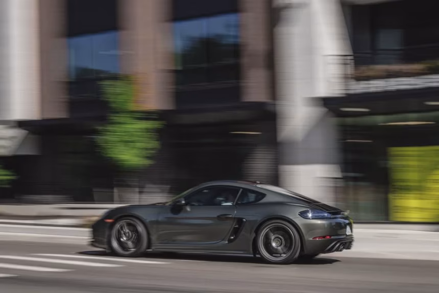 Porsche 718 Cayman: sportovní vůz, který vám nabídne moderní technologie, foto 5 | brand photo