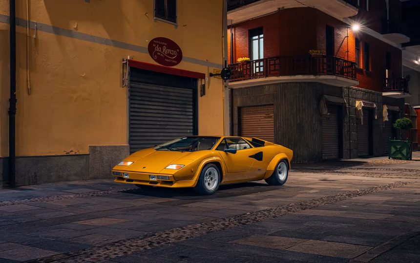 Ztracené Lamborghini Countach se vrací do aukční síně