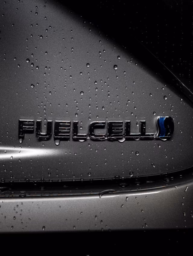 Toyota Mirai - první vodíkový vůz na českém trhu
