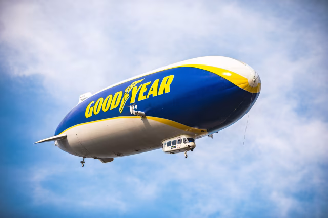 Unikátní vzducholoď Goodyear proletí 30. července nad Prahou