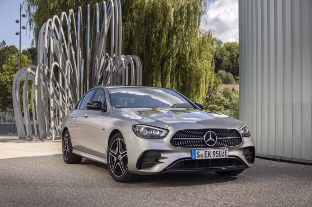 Mercedes-Benz E 300 de 4Matic - Pohodlný elegán