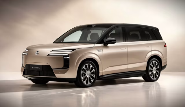Velké elektrické SUV Denza N8L EV v bočním pohledu