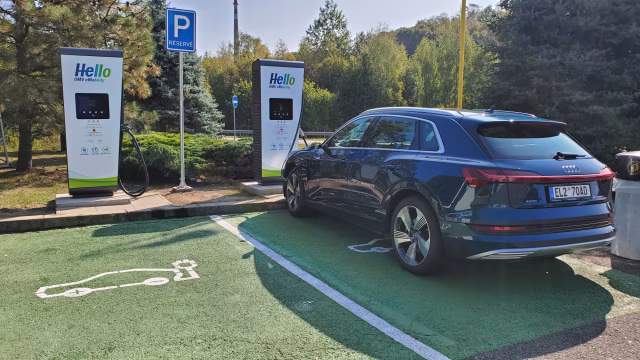 OMV u 44 čerpacích stanic nainstaluje dobíjecí stanice PREpoint