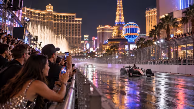 Generovaná ilustrace diváků a okolí okruhu v Las Vegas.