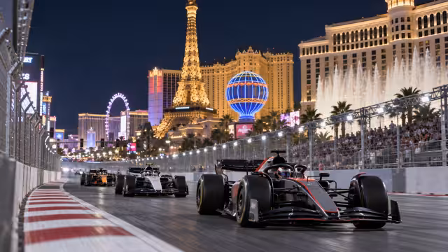 Generovaná panoramatická ilustrace současného okruhu v Las Vegas.