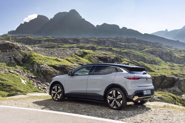 Zjistili jsme, kolik bude stát nový Renault Megane E-TECH!