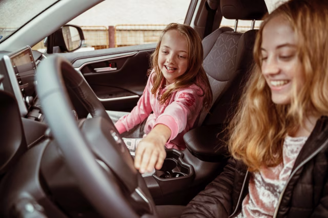 Nakresli auto svých snů: Startuje 15. ročník výtvarné soutěže Toyota Dream Car