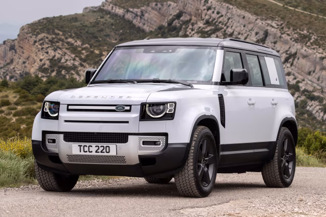 Redakční test: Land Rover Defender 110 d200 - obrovitý obránce
