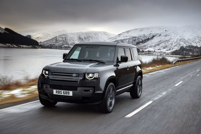 Redakční test: Land Rover Defender 110 d200 - obrovitý obránce