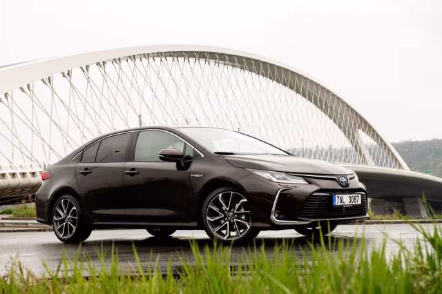 Toyota Víkend láká na nové Aygo X i na osvědčenou klasiku