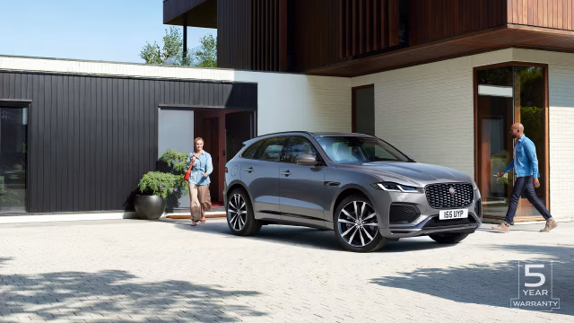 Jaguar prodlužuje záruku všech svých vozů ze tří na pět let