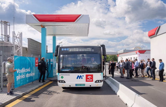 Začíná zimní test vodíkového autobusu pro Mostecko