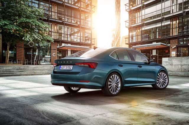 ŠKODA OCTAVIA získává titul Nové auto roku 2020 časopisu Auto Express