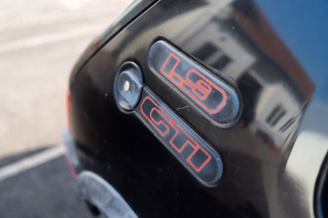 PEUGEOT 205 GTi zrestaurován asociací Aventure Peugeot