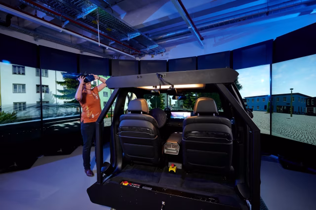 BMW Group nastavuje nové standardy pro simulaci jízdy.