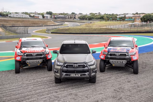Rallye Dakar 2021 pojedou čtyři nové Hiluxy z TOYOTA GAZOO Racing