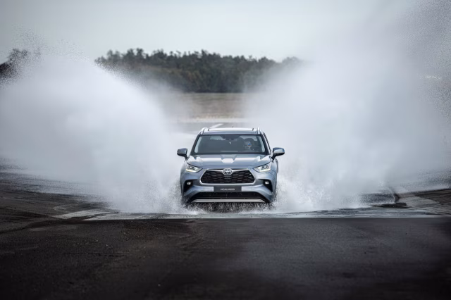 Hybridní SUV Toyota Highlander - víme kolik bude stát